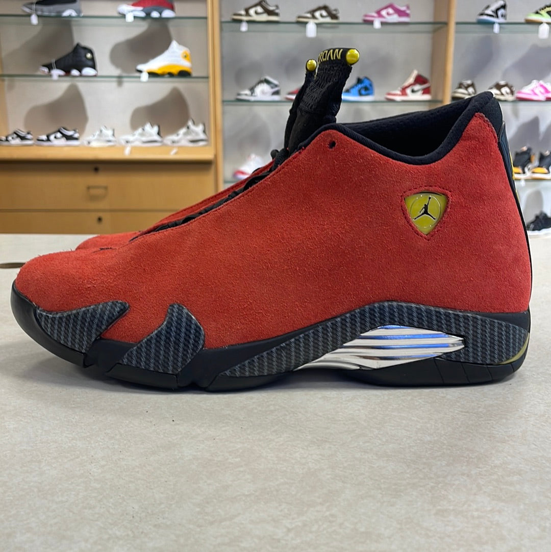 Jordan 14 Retro Ferrari