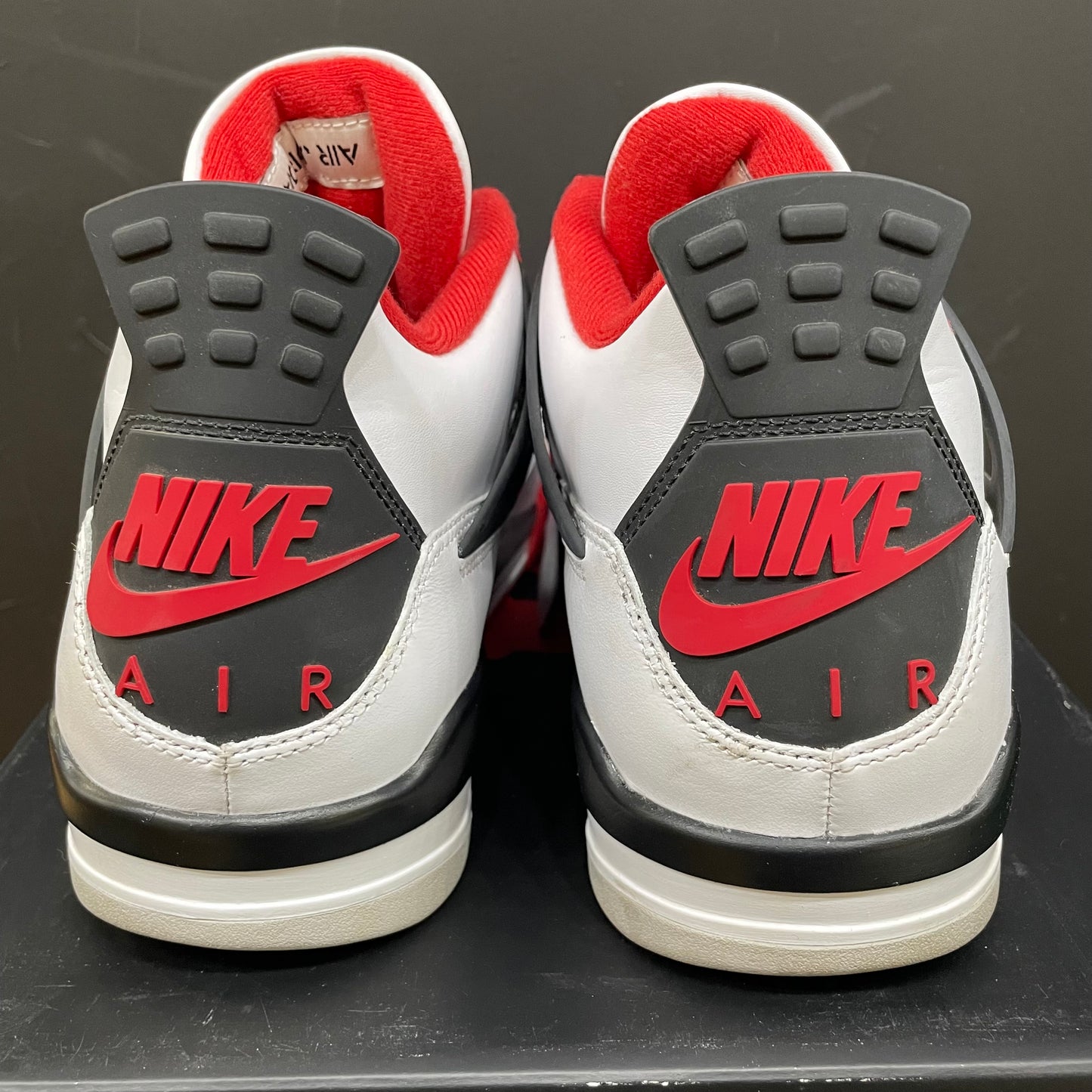 Air Jordan 4 Fire Red (USED)