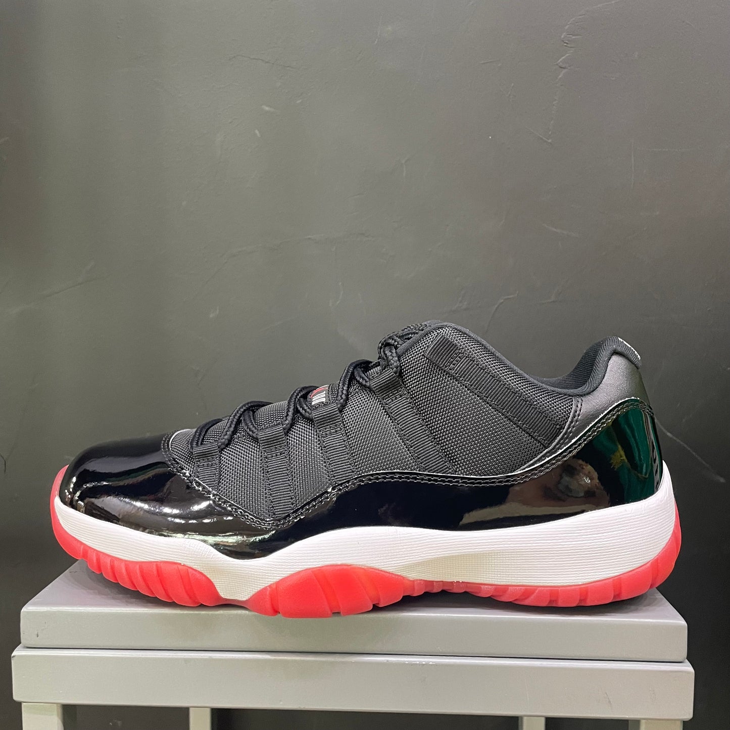 Jordan 11 Retro Low Bred (2025)